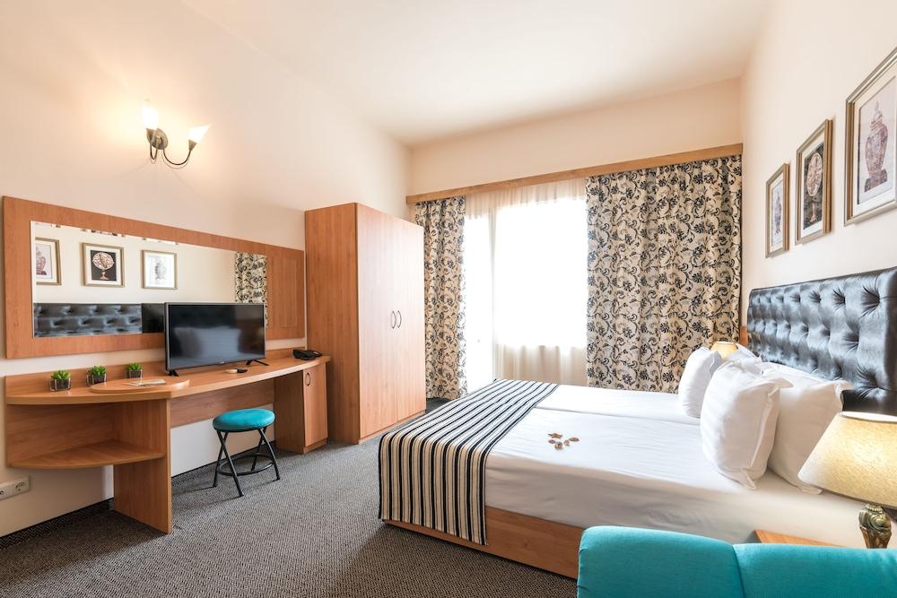 Hotel Lotus Sunny Beach Buitenkant foto